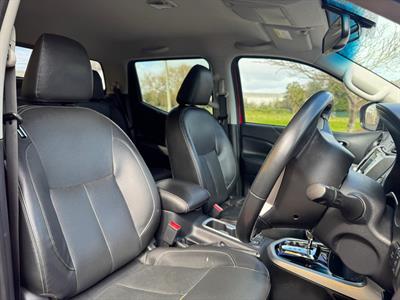 2021 Nissan Navara - Thumbnail