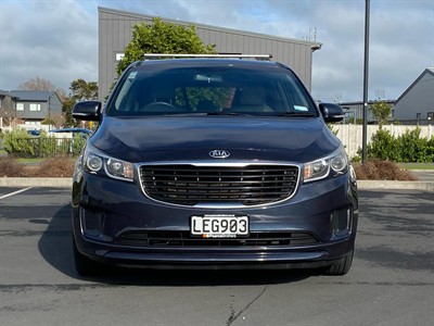 2015 Kia Carnival - Thumbnail