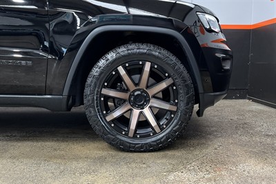 2019 Jeep Grand Cherokee - Thumbnail