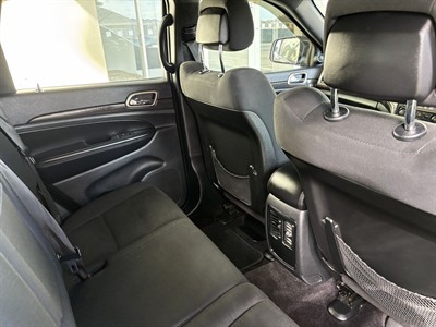 2017 Jeep GRAND CHEROKEE - Thumbnail