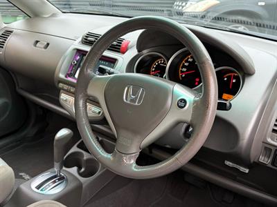 2006 Honda FIT - Thumbnail