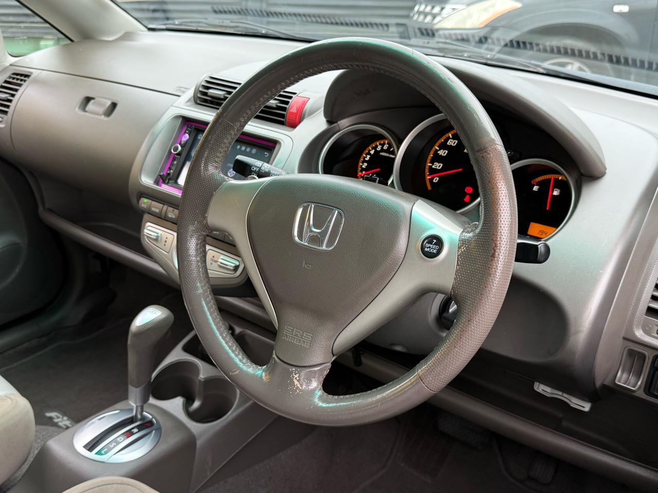 2006 Honda FIT