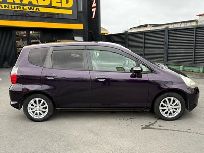2006 Honda FIT - Thumbnail