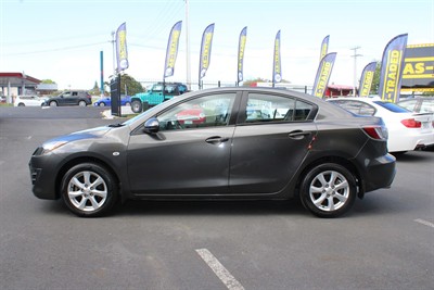 2009 Mazda 3 - Thumbnail