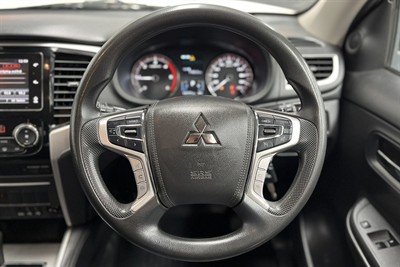 2023 Mitsubishi Triton - Thumbnail