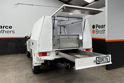 2023 Mitsubishi Triton - Thumbnail